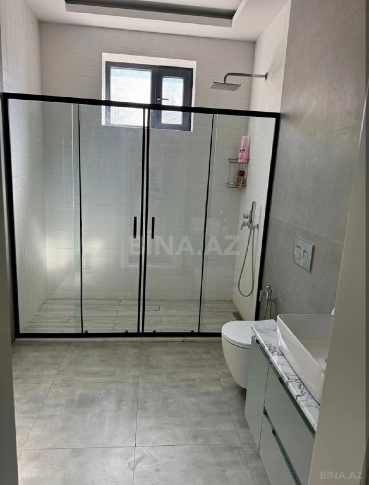 Kirayə verilir 5 otaqlı həyət evi 400 m²