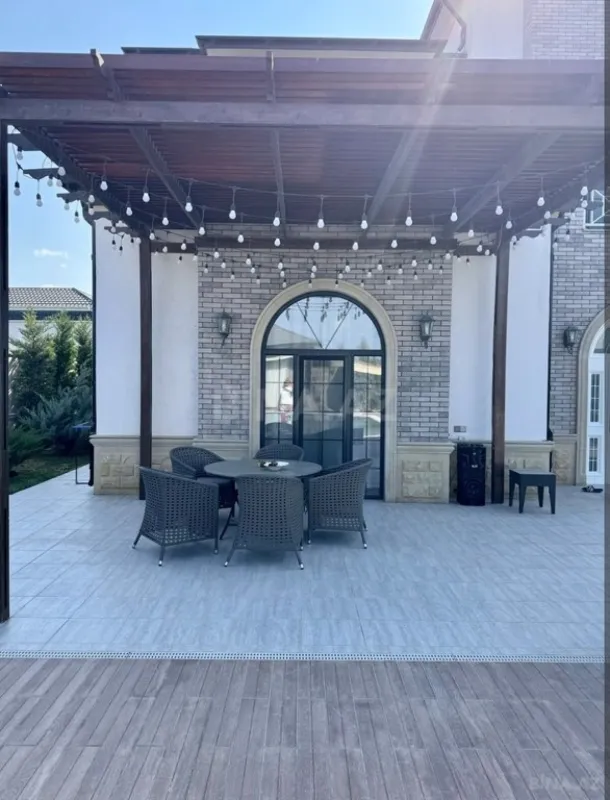 Kirayə verilir 5 otaqlı həyət evi 400 m²