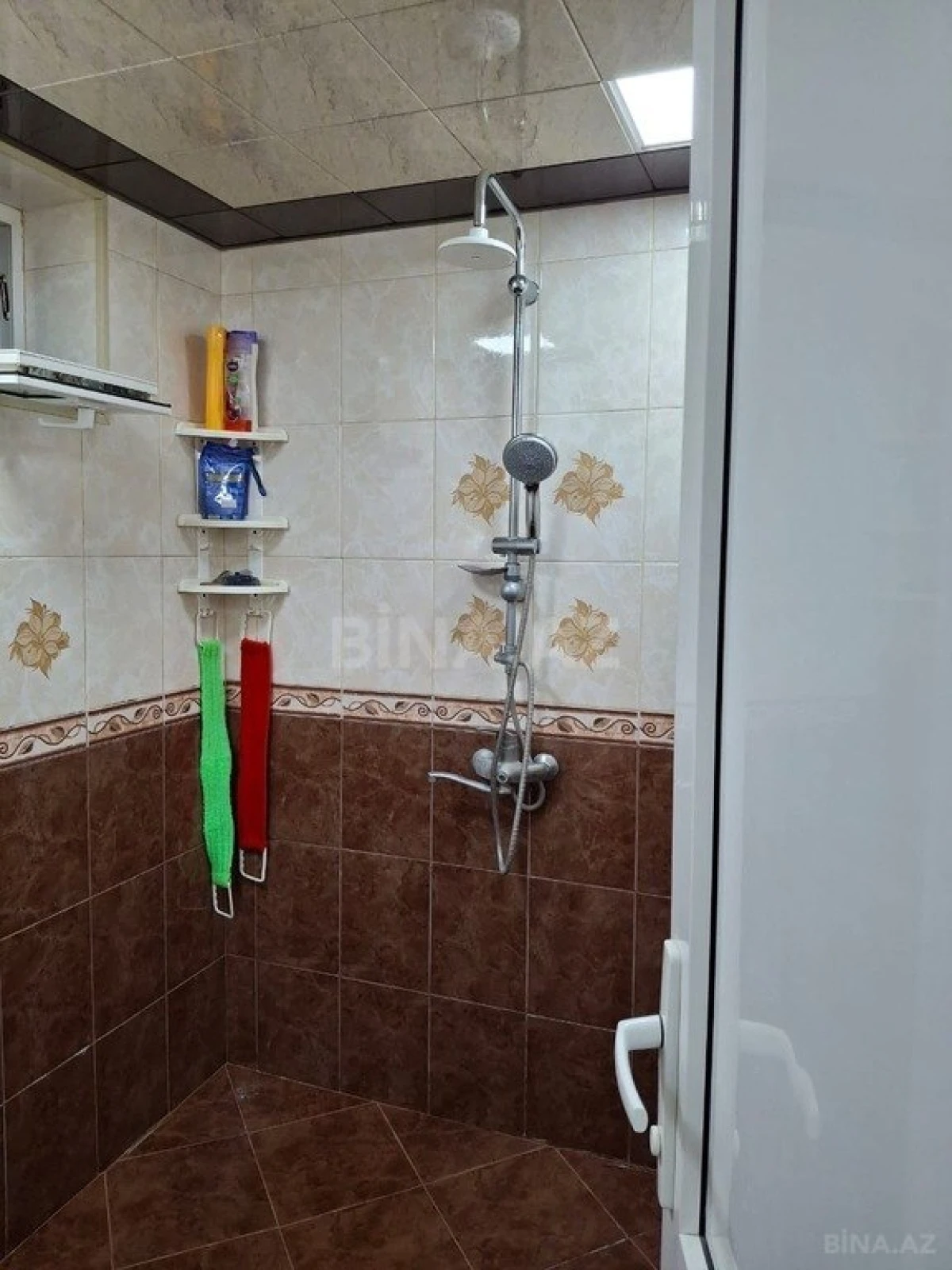 Satılır 5 otaqlı həyət evi 120 m²