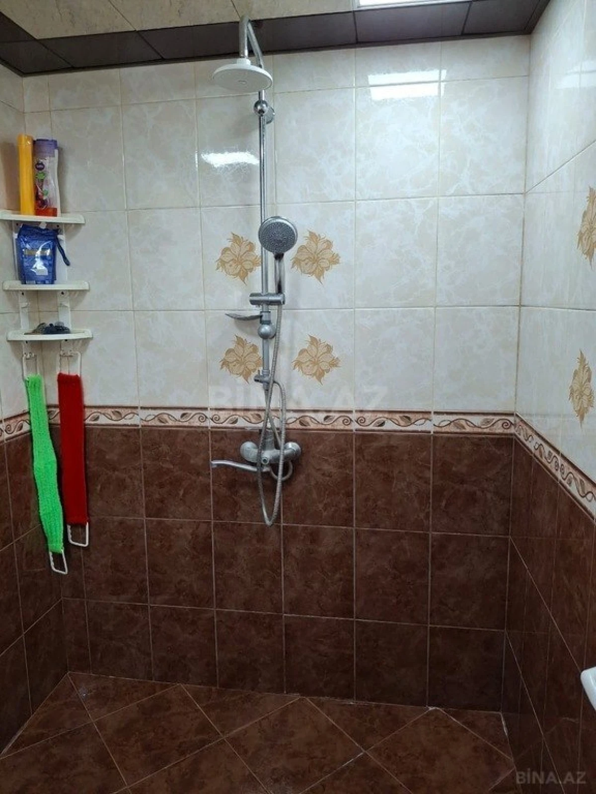 Satılır 5 otaqlı həyət evi 120 m²
