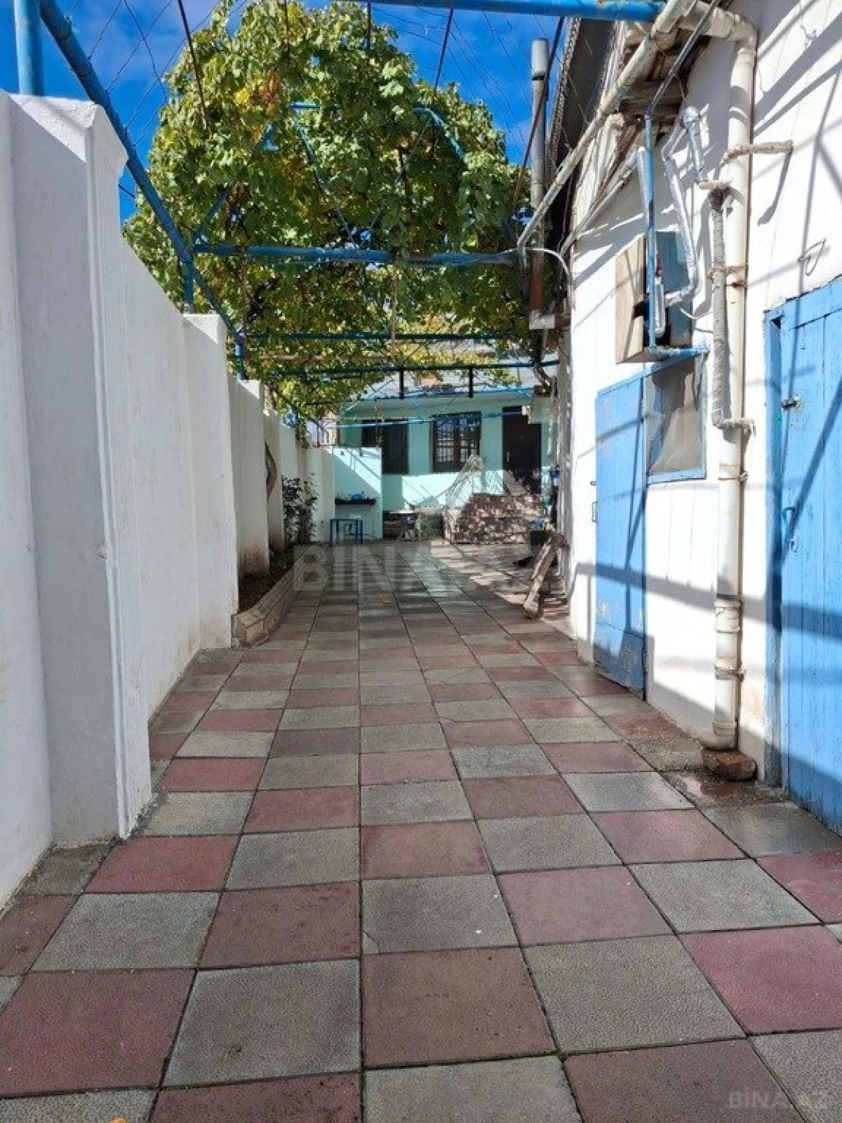 Satılır 5 otaqlı həyət evi 120 m²