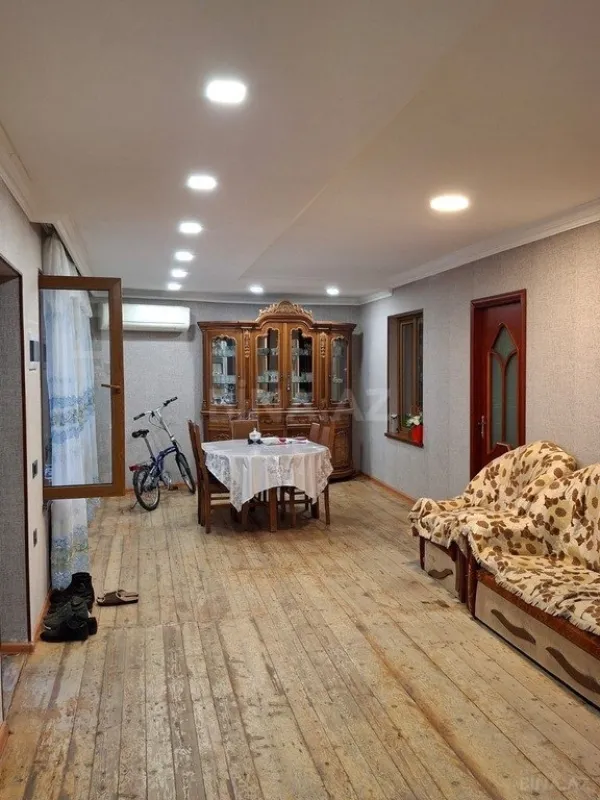 Satılır 5 otaqlı həyət evi 120 m²