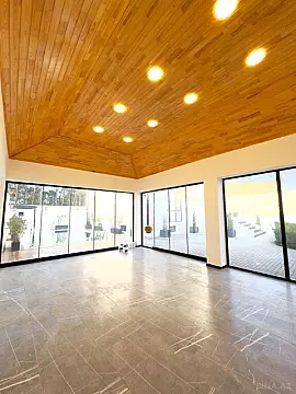 Satılır 5 otaqlı həyət evi 350 m²