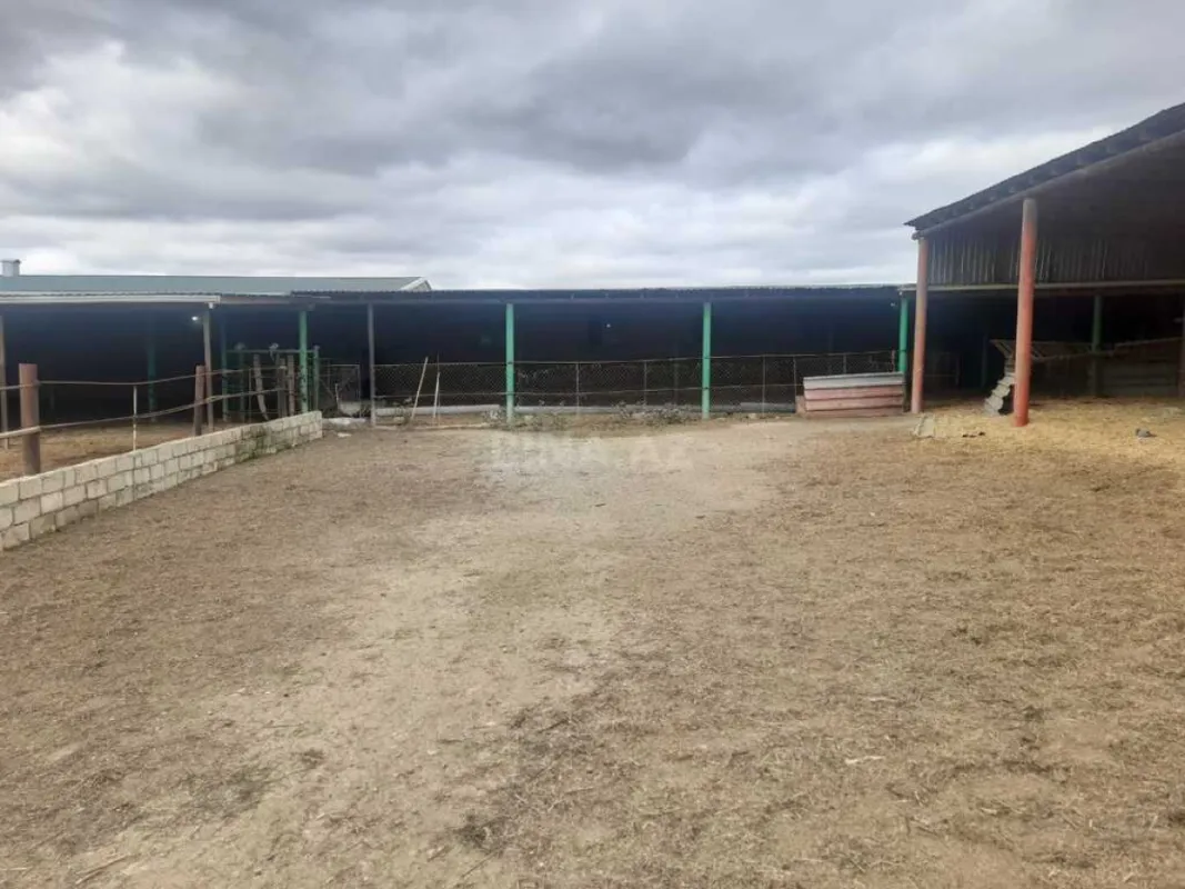 Satılır obyekt 5000 m²