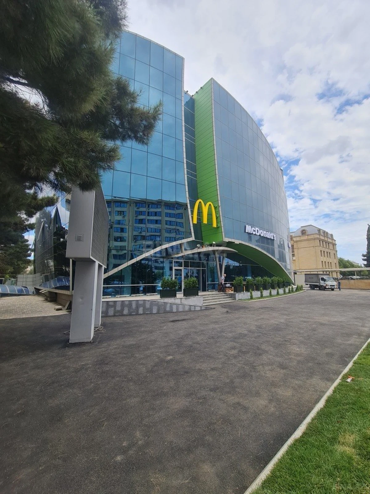 Kirayə verilir obyekt 420 m²