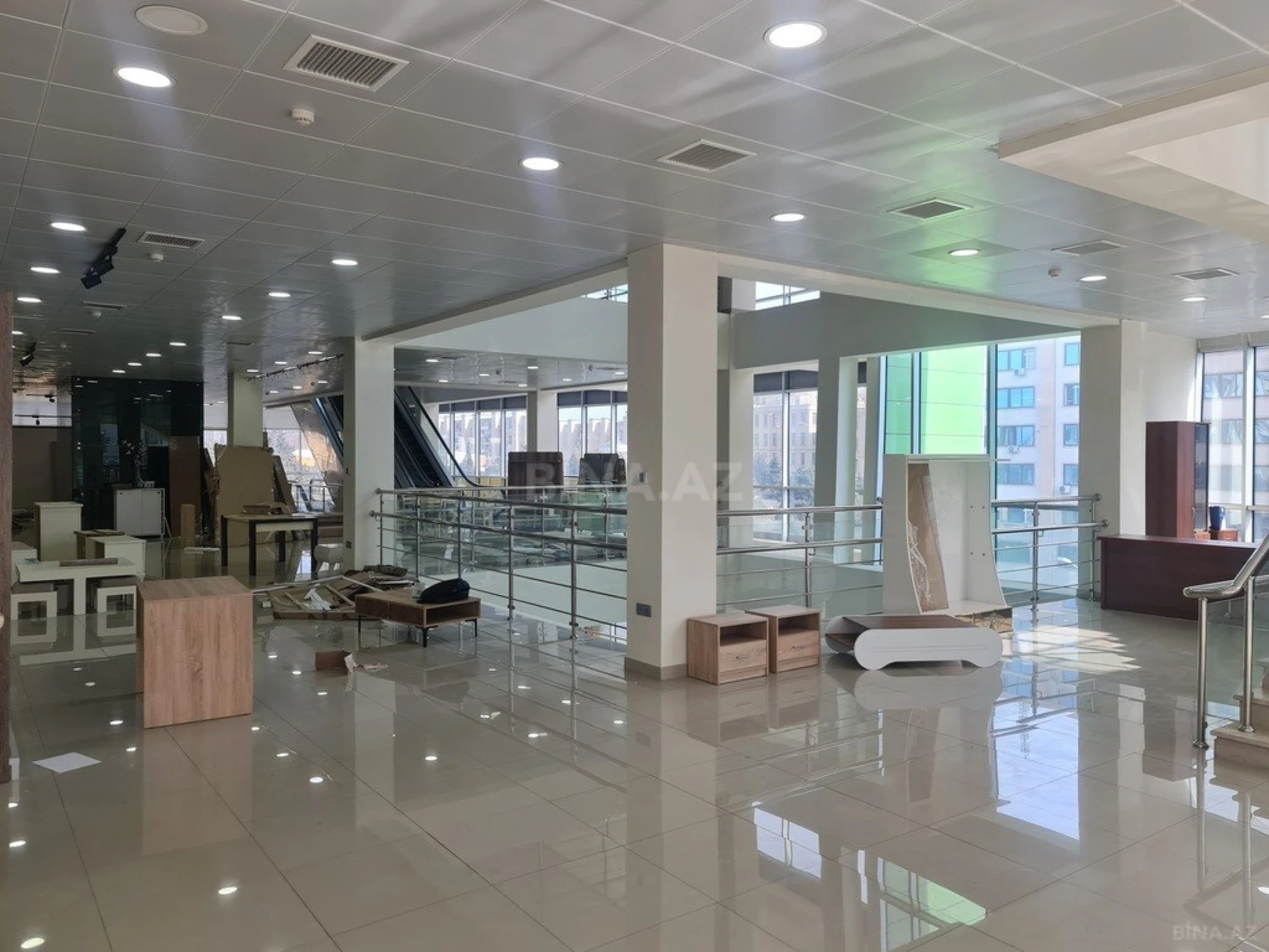 Kirayə verilir obyekt 420 m²