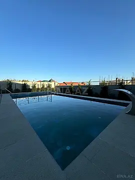 Satılır 8 otaqlı həyət evi 700 m²