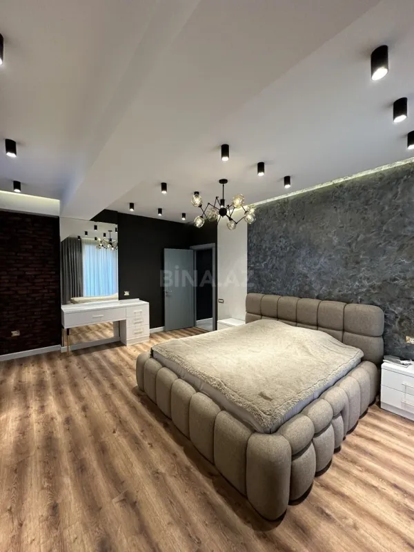 Satılır 3 otaqlı mənzil 120 m²