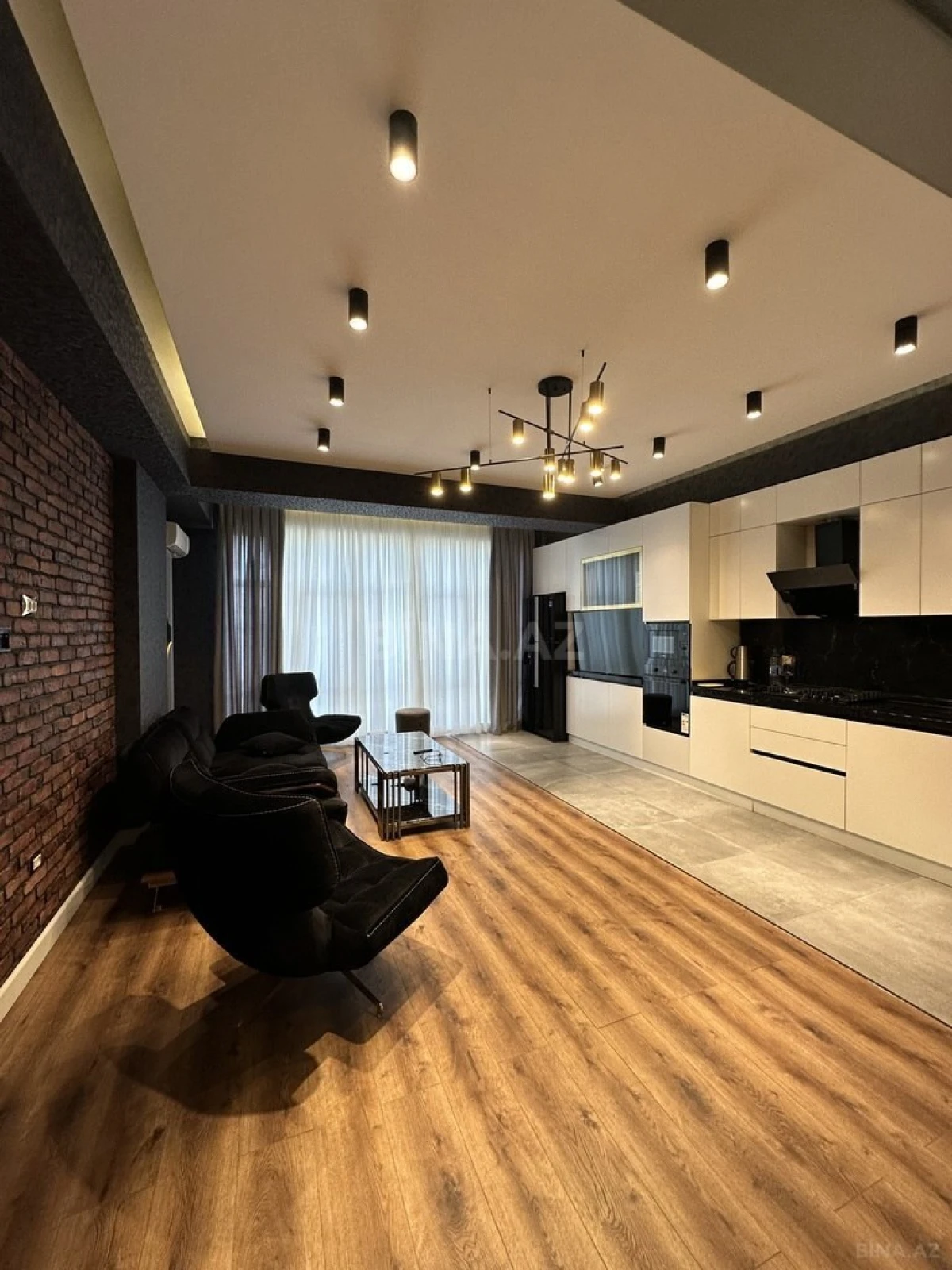 Satılır 3 otaqlı mənzil 120 m²