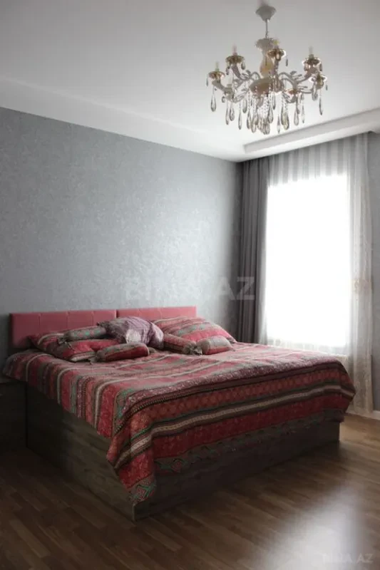 Kirayə verilir 4 otaqlı həyət evi 190 m²