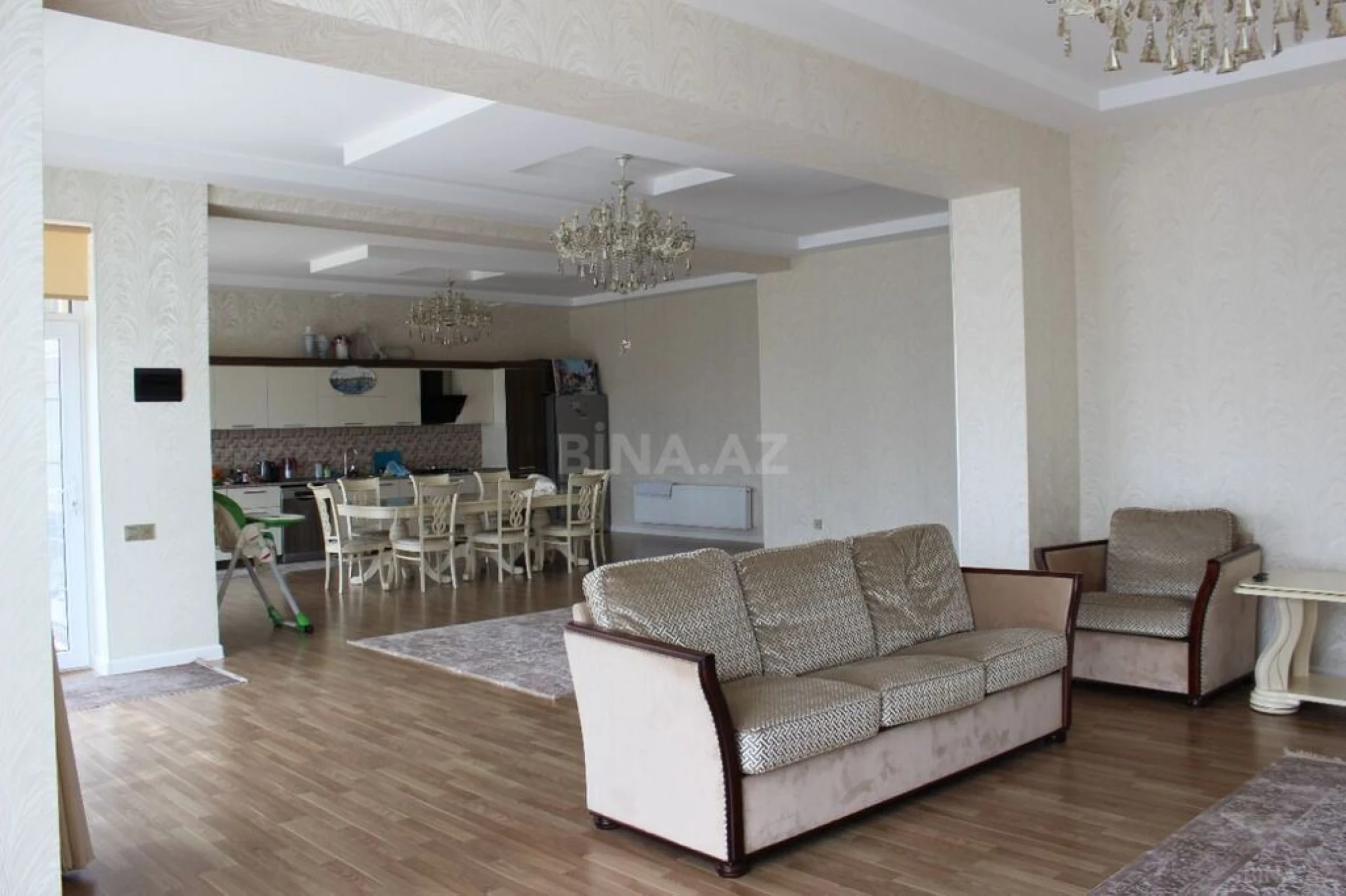 Kirayə verilir 4 otaqlı həyət evi 190 m²