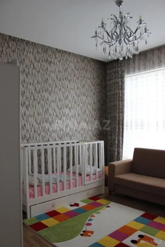 Kirayə verilir 4 otaqlı həyət evi 190 m²