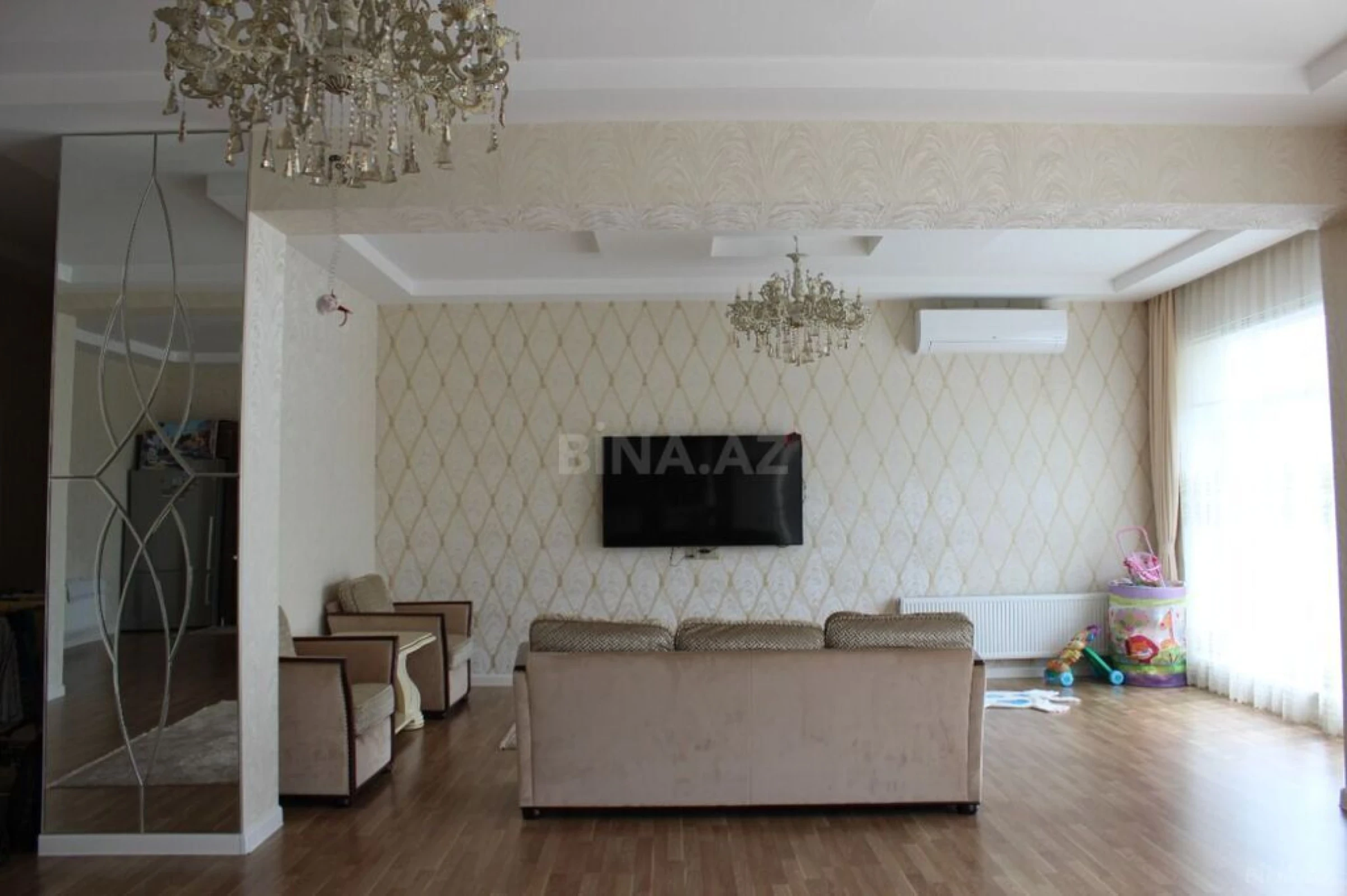 Kirayə verilir 4 otaqlı həyət evi 190 m²