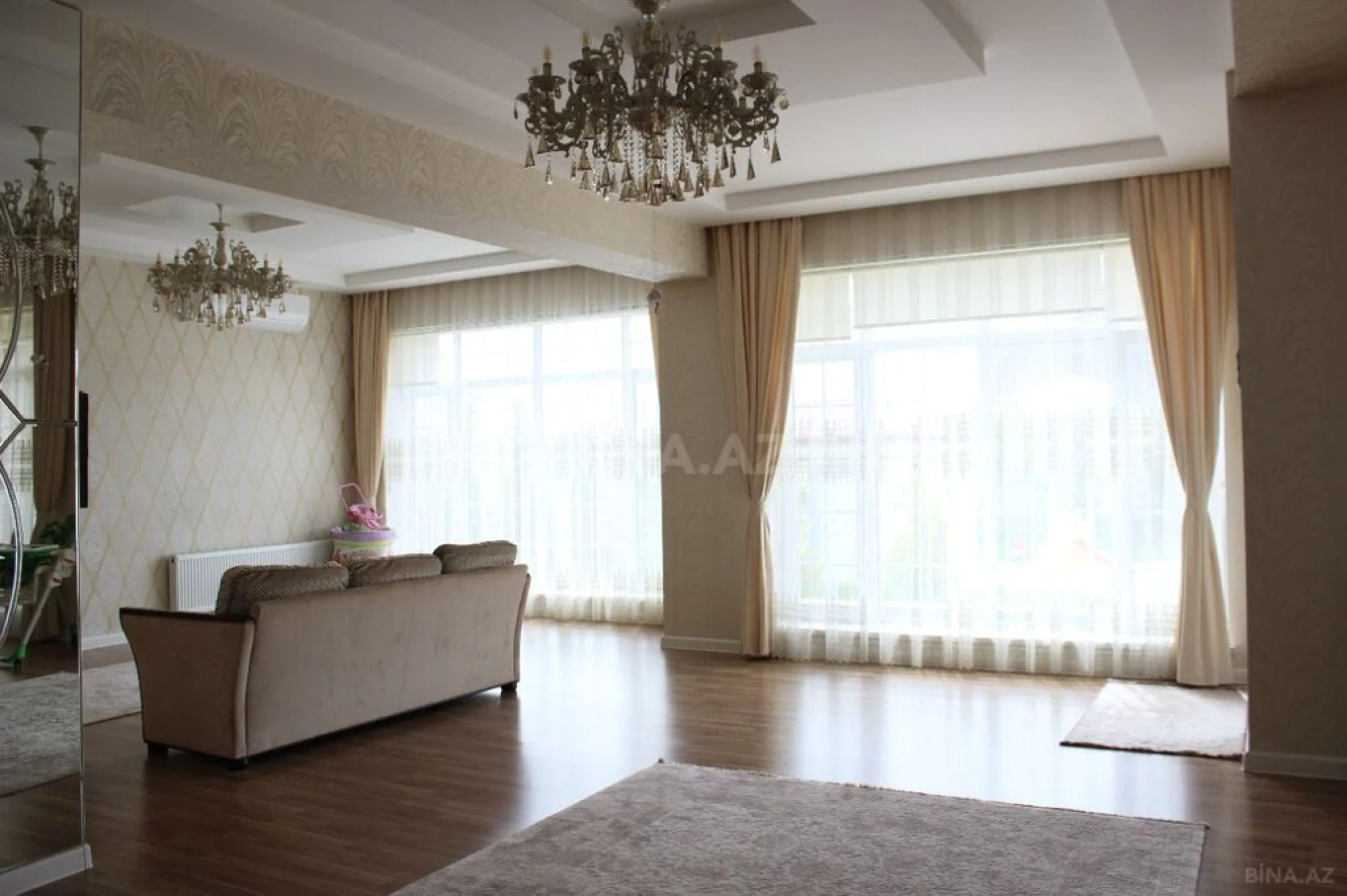 Kirayə verilir 4 otaqlı həyət evi 190 m²
