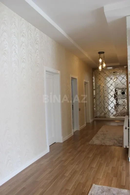 Kirayə verilir 4 otaqlı həyət evi 190 m²