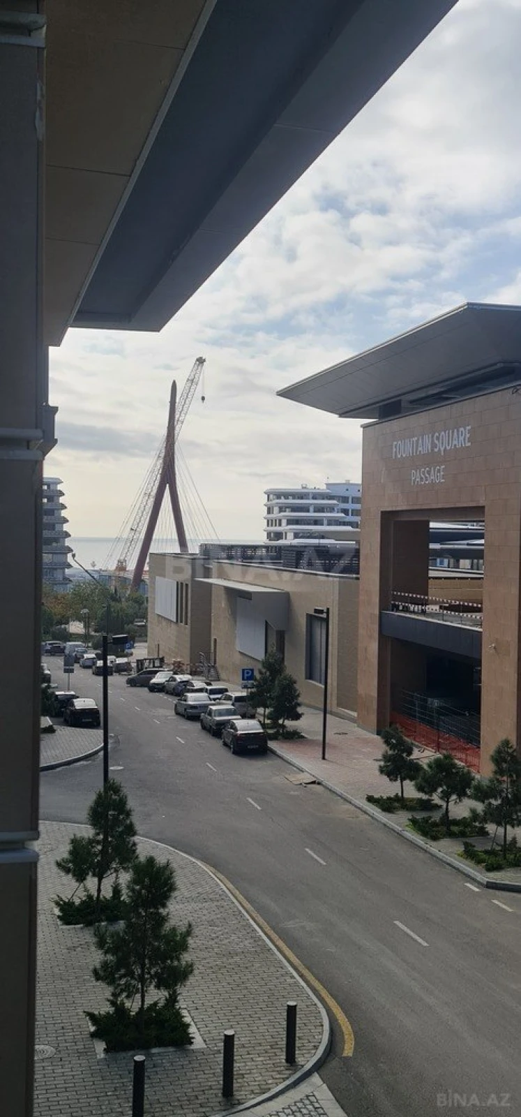 Satılır 5 otaqlı mənzil 197 m²