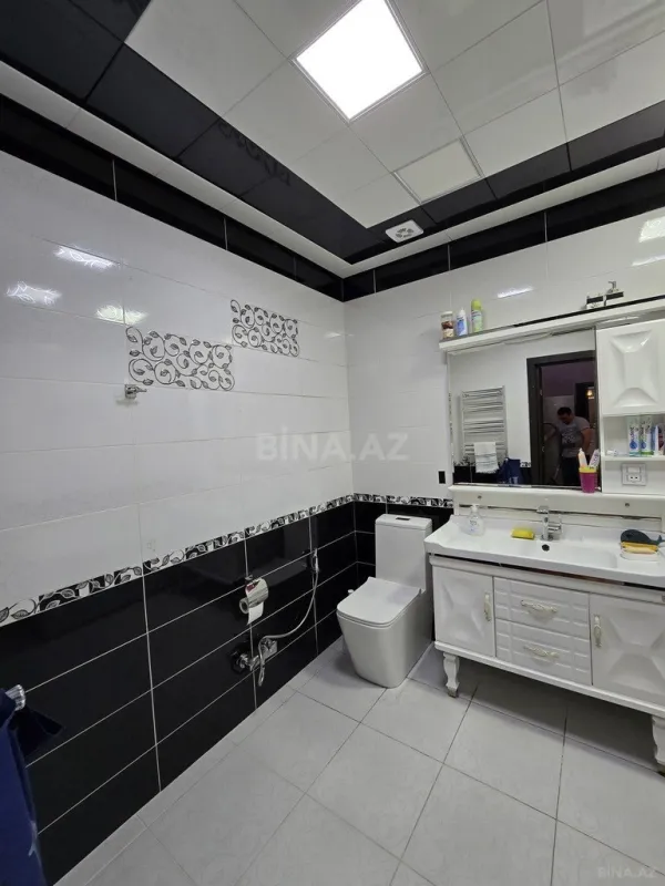 Satılır 3 otaqlı mənzil 127 m²