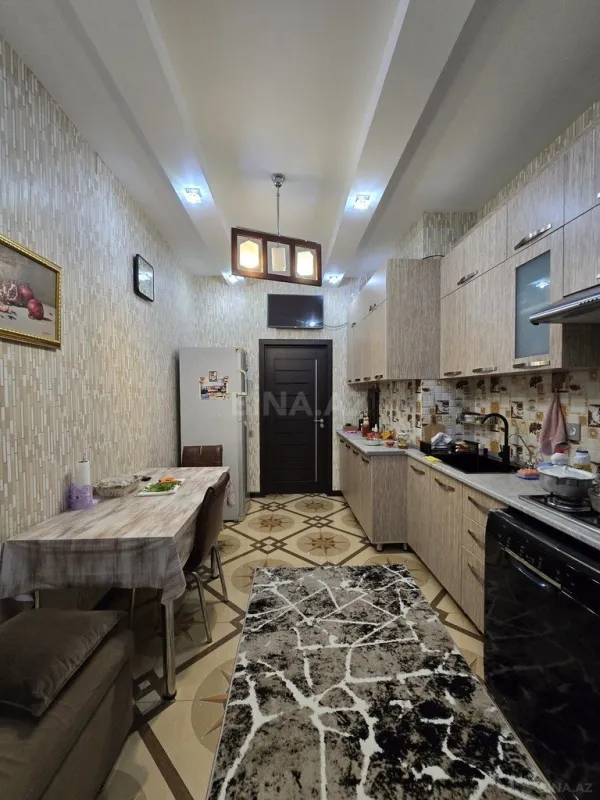 Satılır 3 otaqlı mənzil 127 m²