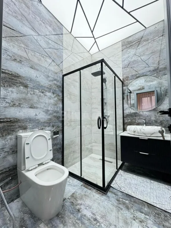 Satılır 4 otaqlı həyət evi 200 m²