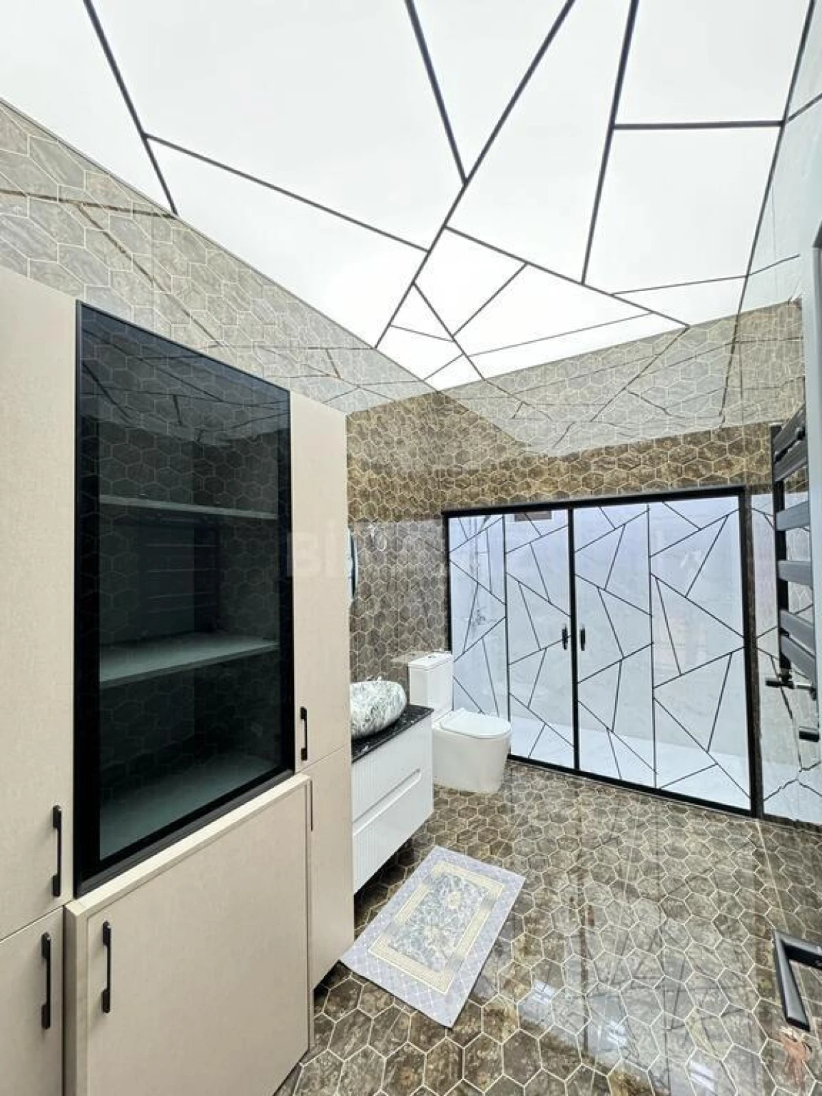 Satılır 4 otaqlı həyət evi 200 m²