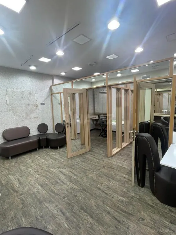 Kirayə verilir obyekt 200 m²