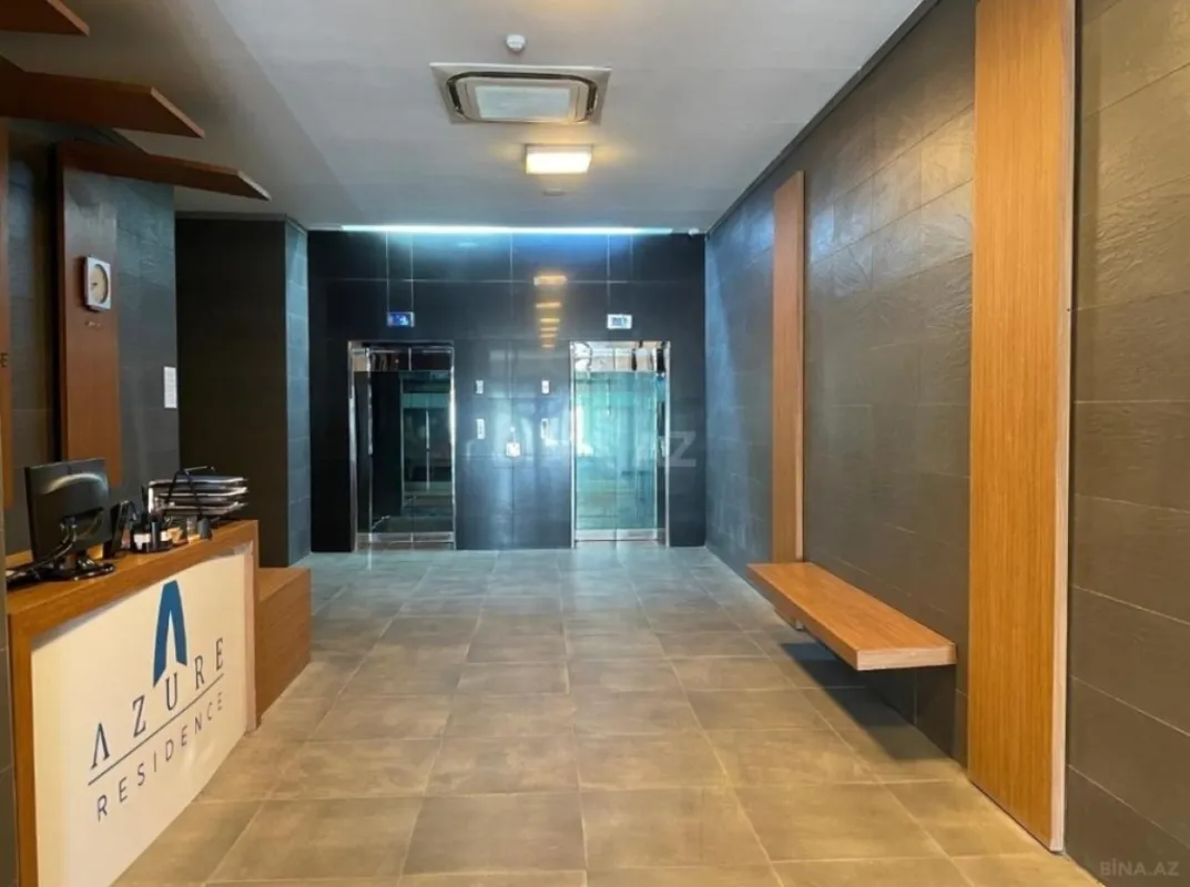 Satılır 10 otaqlı mənzil 1000 m²