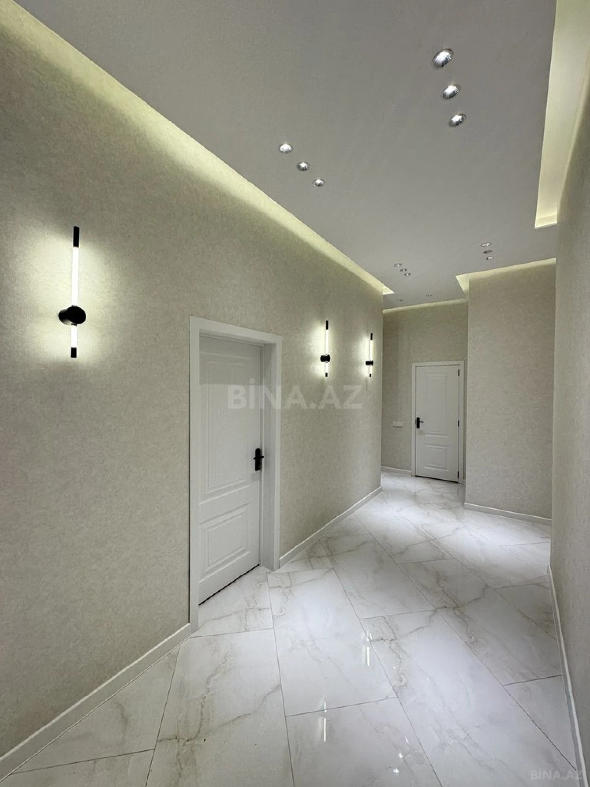 Satılır 4 otaqlı həyət evi 180 m²