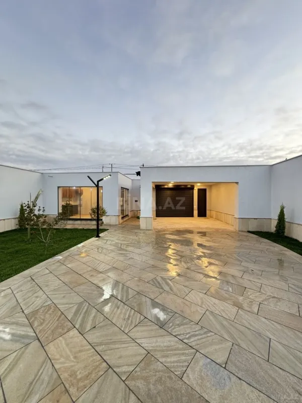 Satılır 4 otaqlı həyət evi 180 m²