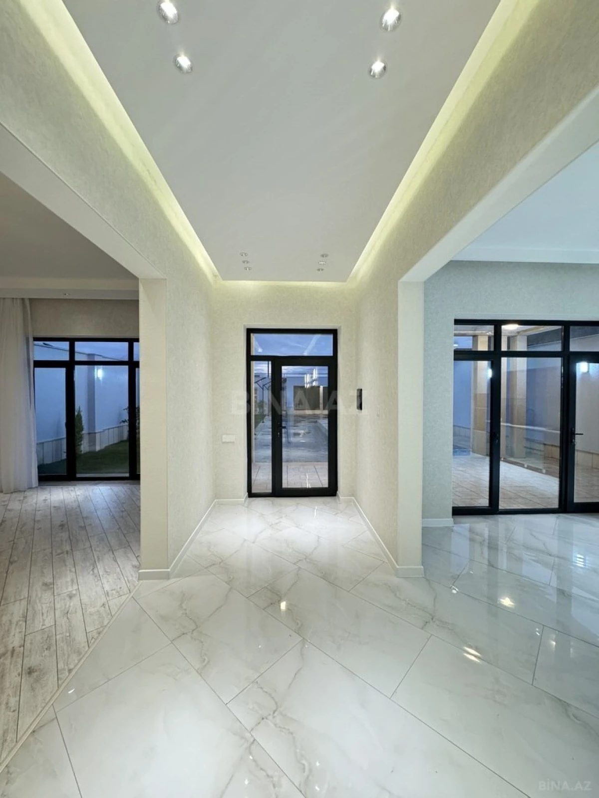 Satılır 4 otaqlı həyət evi 180 m²