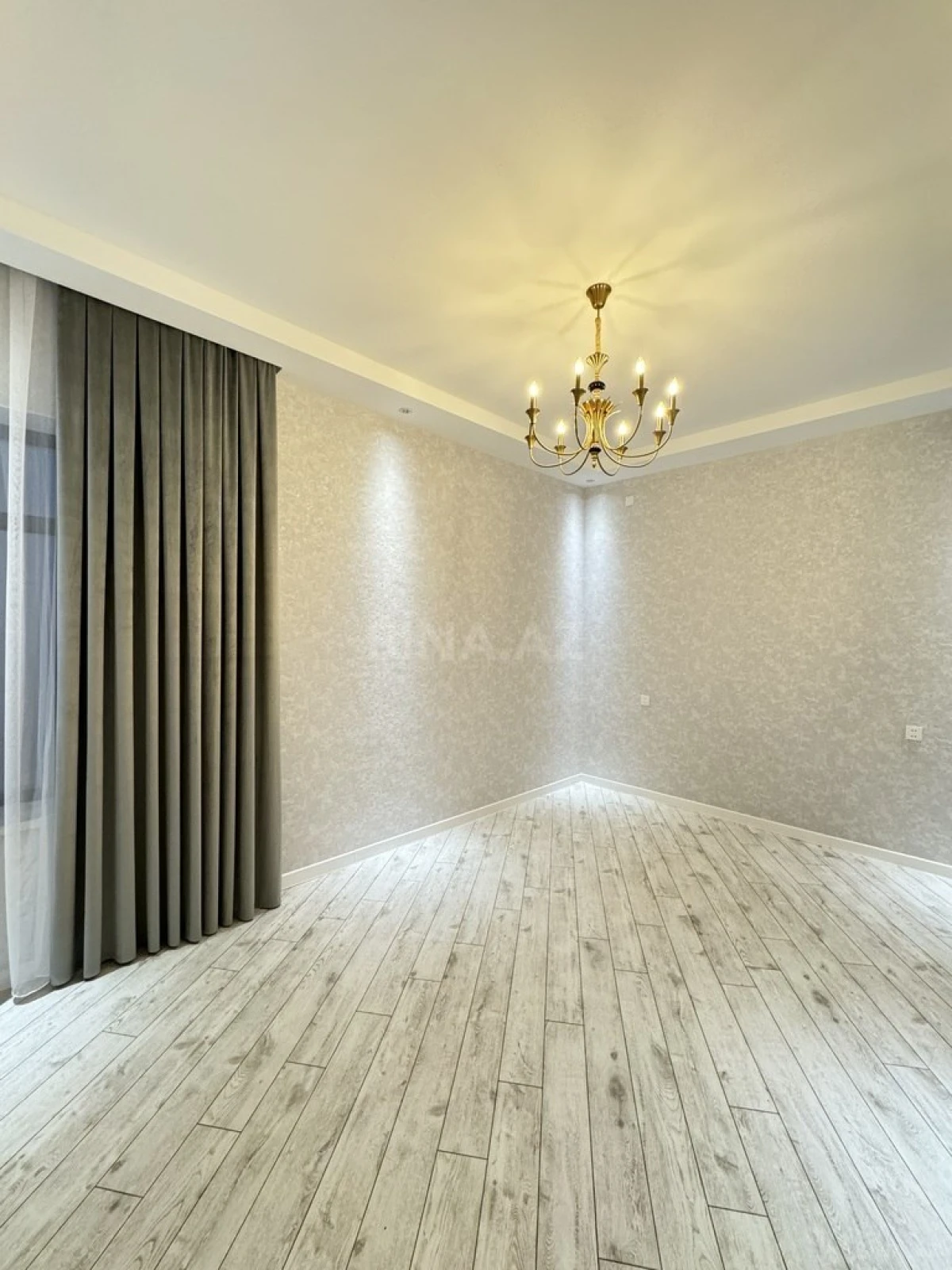 Satılır 4 otaqlı həyət evi 180 m²
