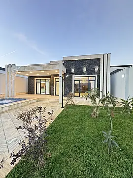 Satılır 4 otaqlı həyət evi 180 m²