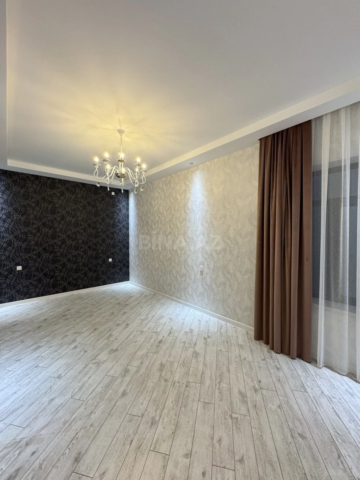 Satılır 4 otaqlı həyət evi 180 m²