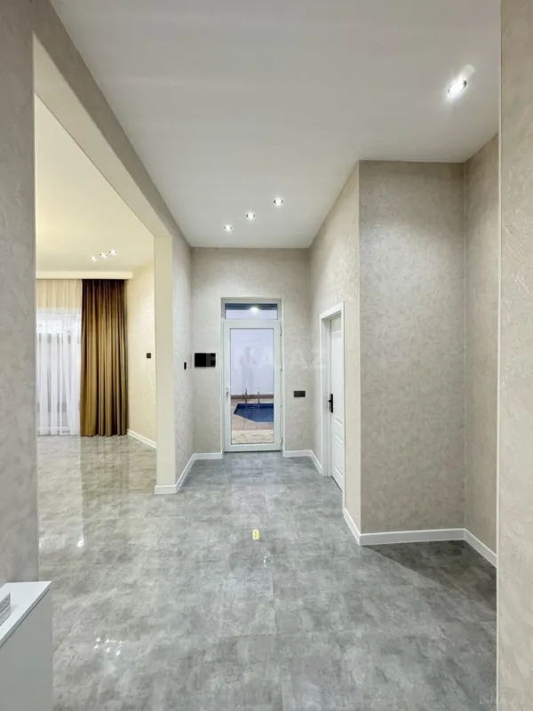Satılır 4 otaqlı həyət evi 140 m²