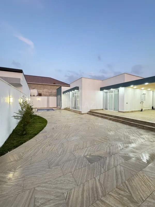 Satılır 4 otaqlı həyət evi 140 m²