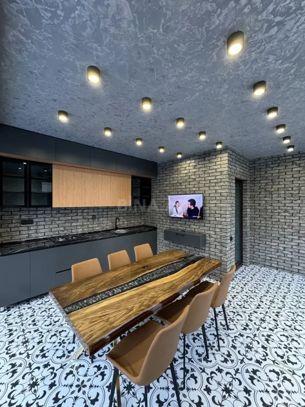 Satılır 4 otaqlı həyət evi 185 m²