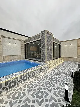 Satılır 4 otaqlı həyət evi 185 m²