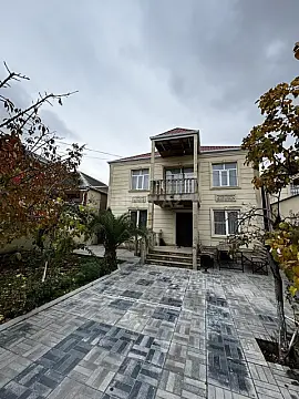 Satılır 7 otaqlı həyət evi 200 m² — Bakı, Qaraçuxur 7 otaq 200.00 m²