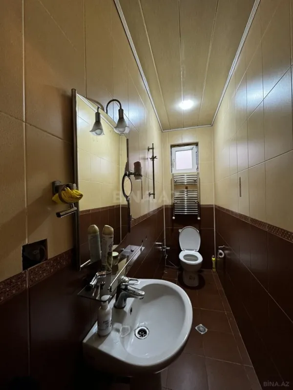 Satılır 7 otaqlı həyət evi 200 m²