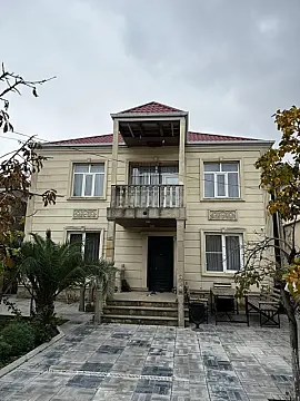 Satılır 7 otaqlı həyət evi 200 m²