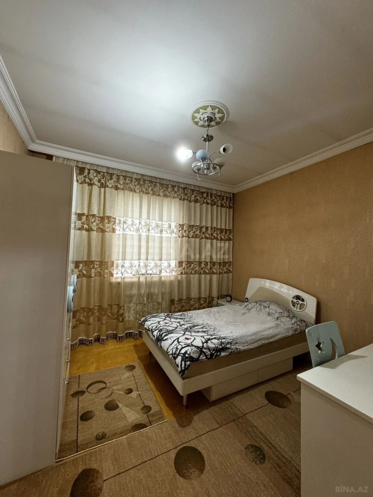 Satılır 7 otaqlı həyət evi 200 m²
