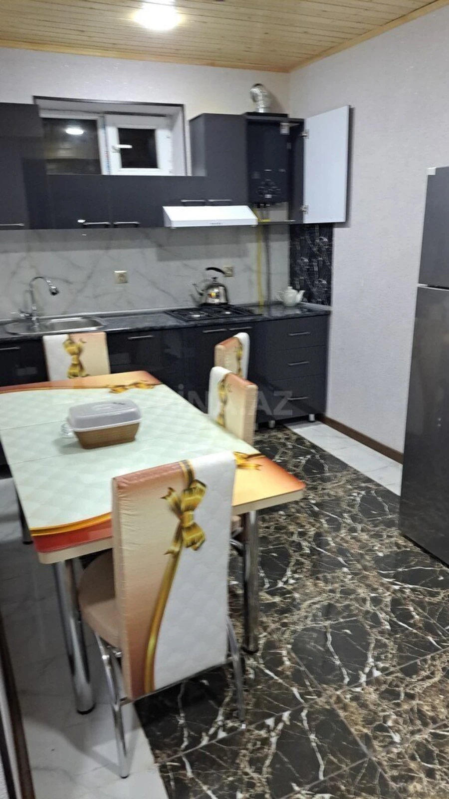 Kirayə verilir 3 otaqlı həyət evi 100 m²