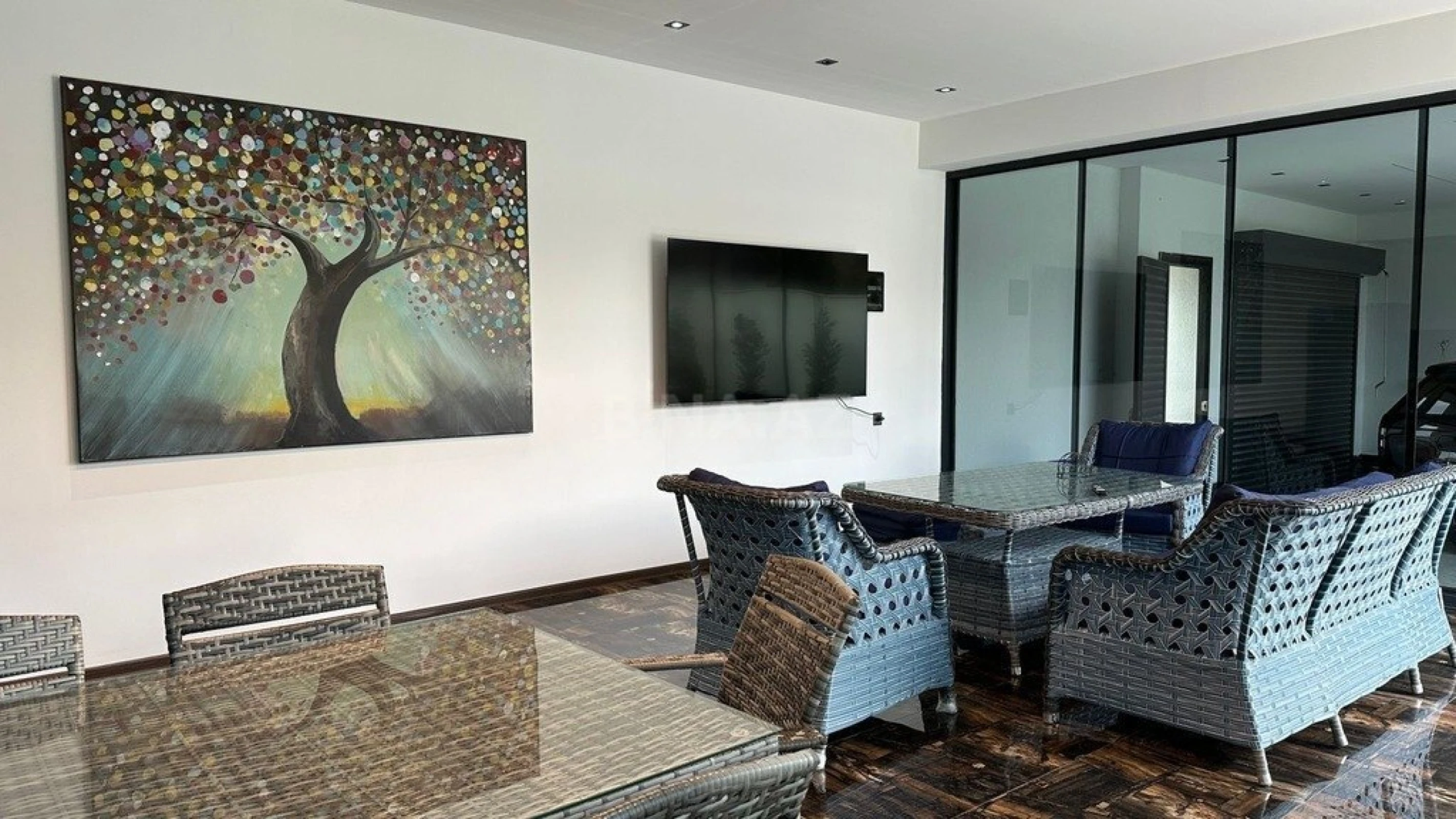 Kirayə verilir 5 otaqlı həyət evi 250 m²