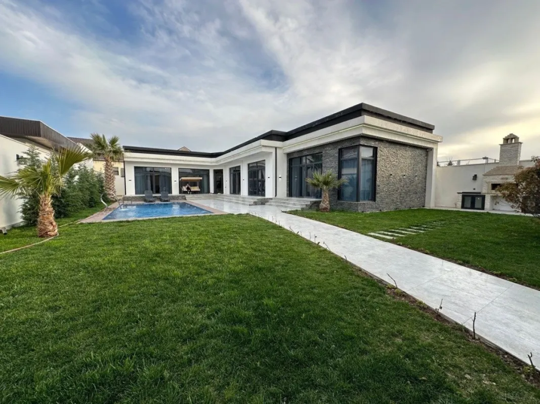 Kirayə verilir 5 otaqlı həyət evi 250 m²