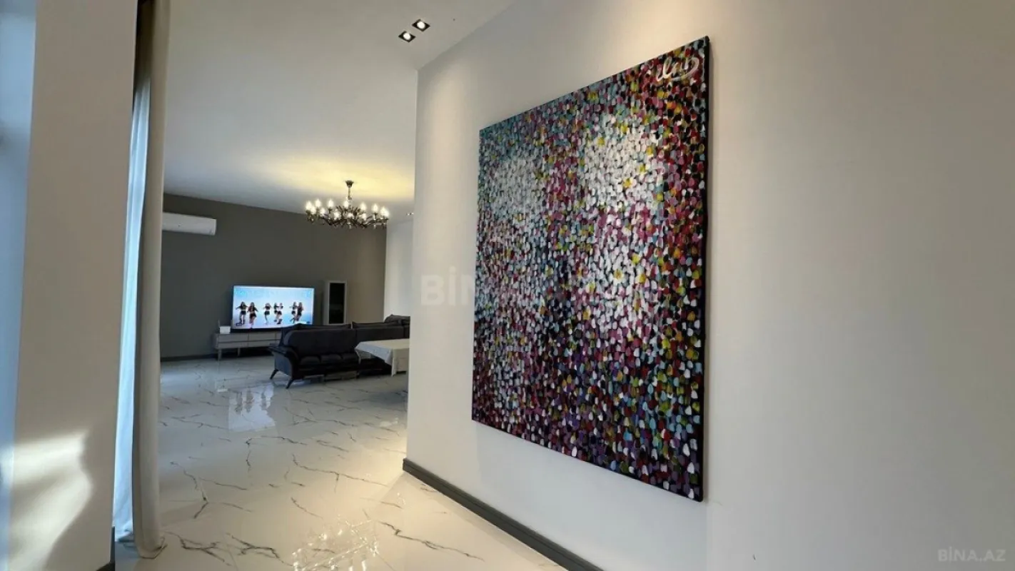 Kirayə verilir 5 otaqlı həyət evi 250 m²