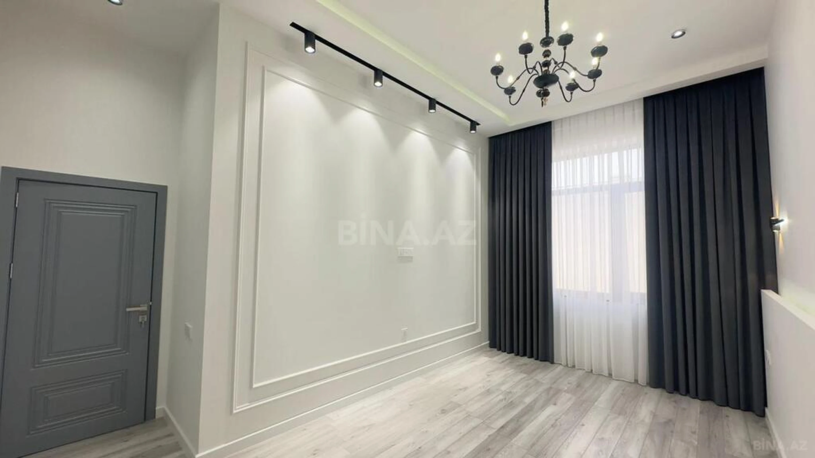 Satılır 5 otaqlı həyət evi 220 m²