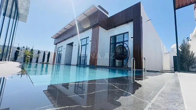 Satılır 5 otaqlı həyət evi 220 m²