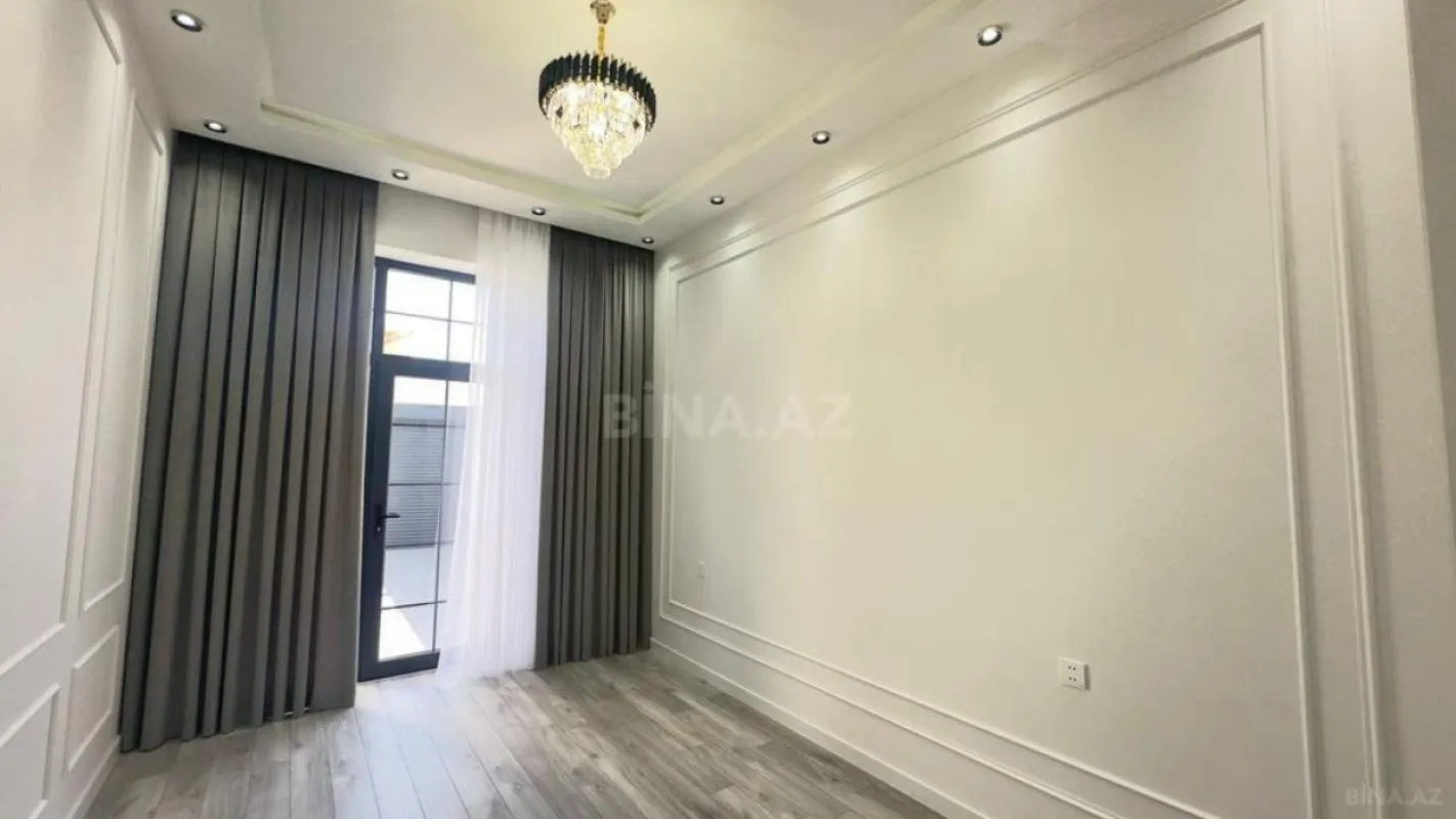 Satılır 5 otaqlı həyət evi 220 m²
