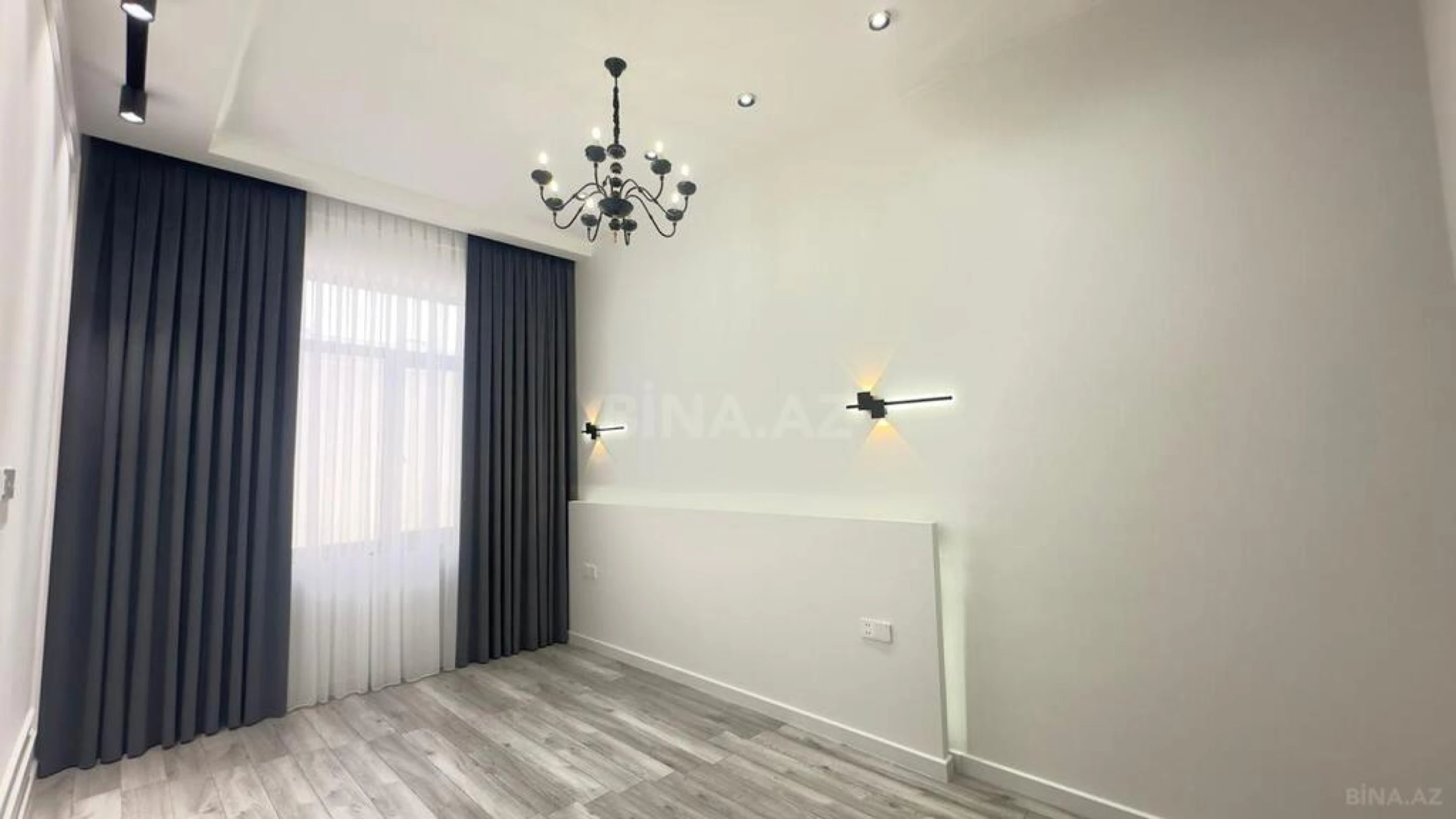 Satılır 5 otaqlı həyət evi 220 m²