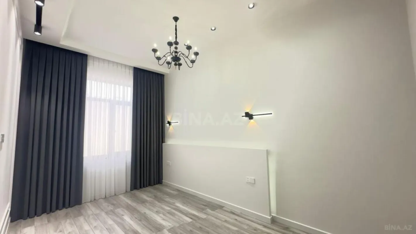 Satılır 5 otaqlı həyət evi 220 m²