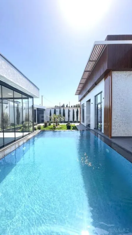 Satılır 5 otaqlı həyət evi 220 m²